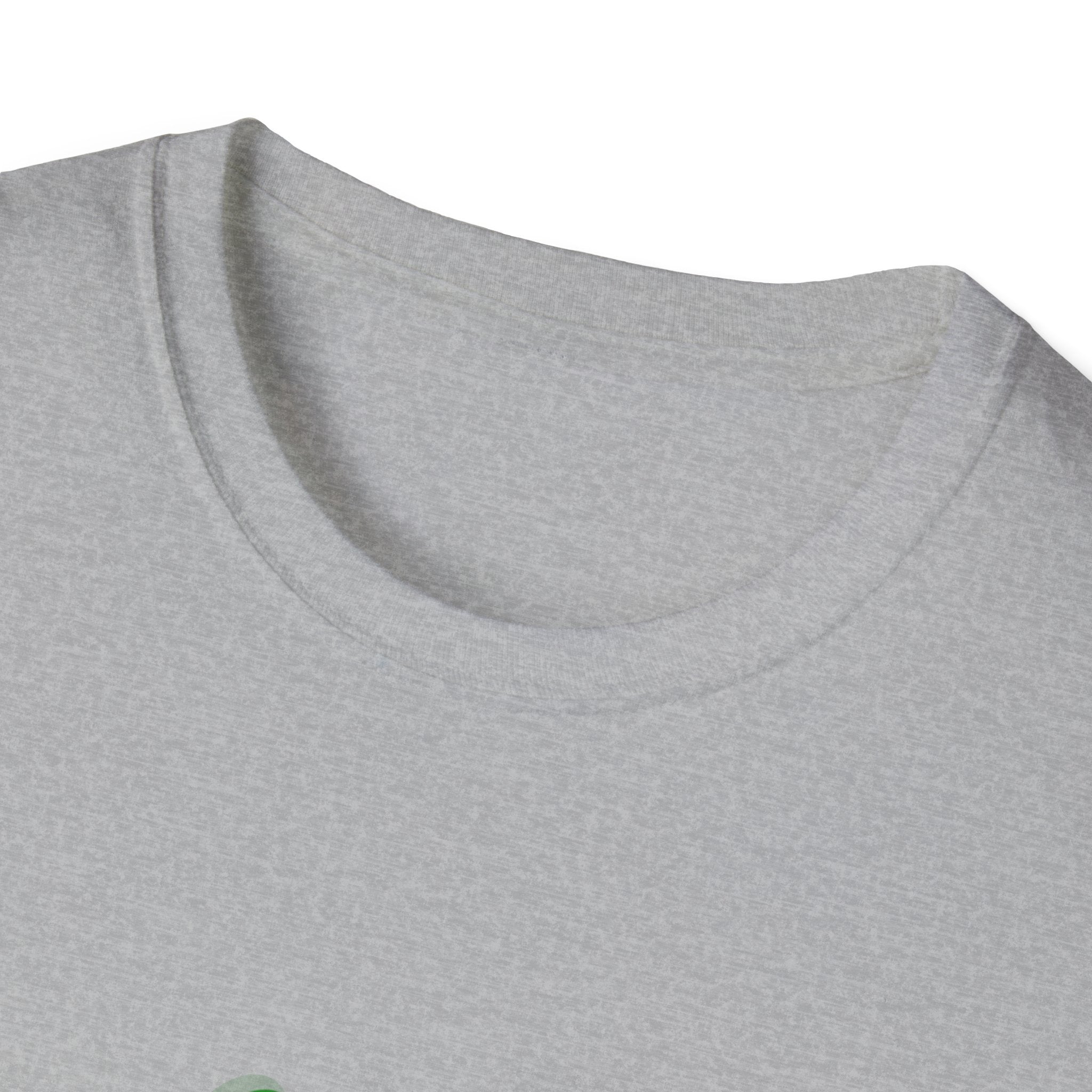 PEAS & LOVE Unisex Softstyle T-Shirt